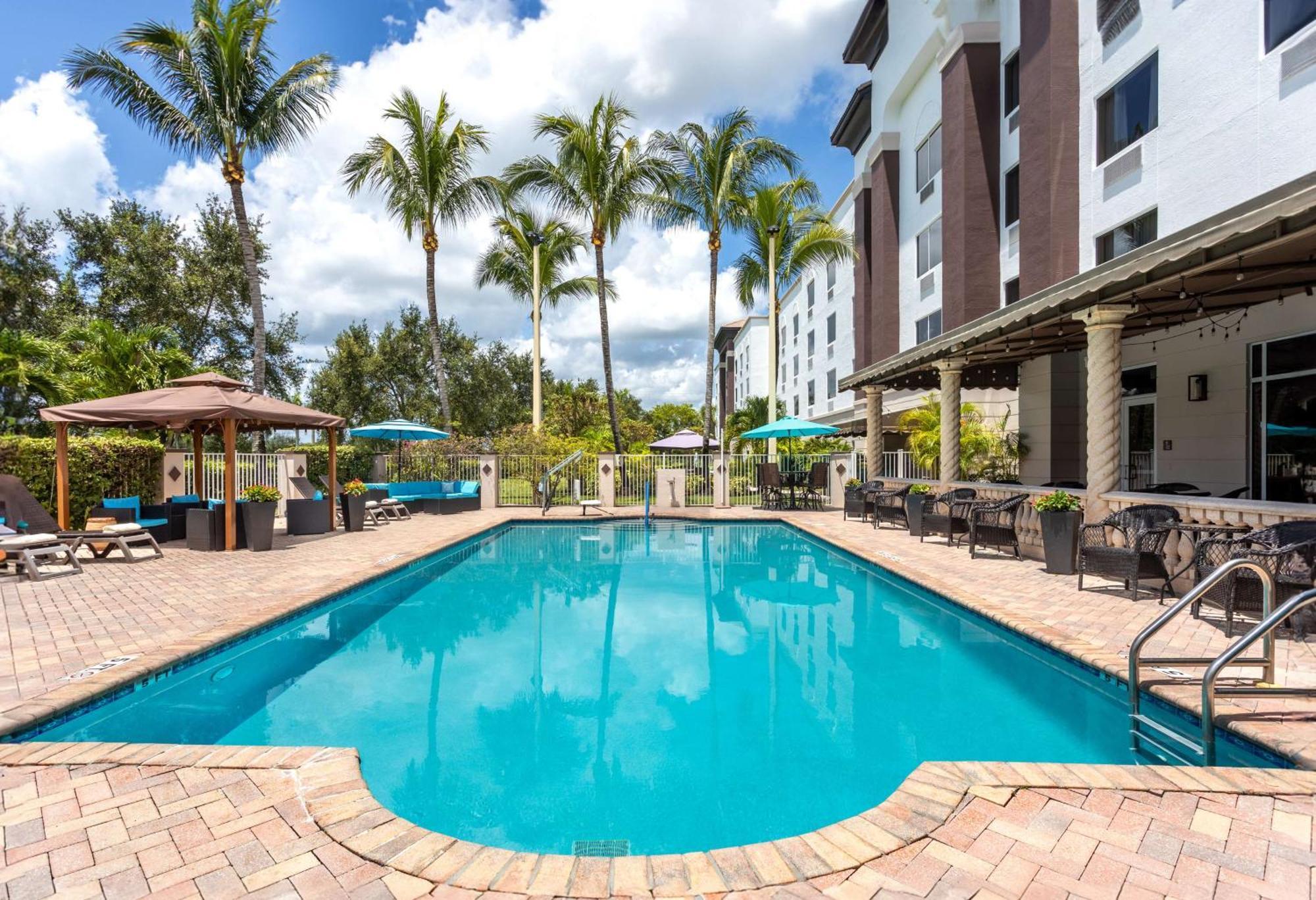 Hampton Inn & Suites Wellington Royal Palm Beach Exteriör bild